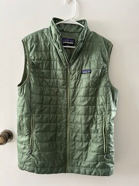 Patagonia Quilted Insulated Vest - Olive Green